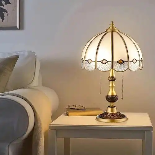 复古式台灯|||台灯是全铜的959595|||很复古,款式很漂亮