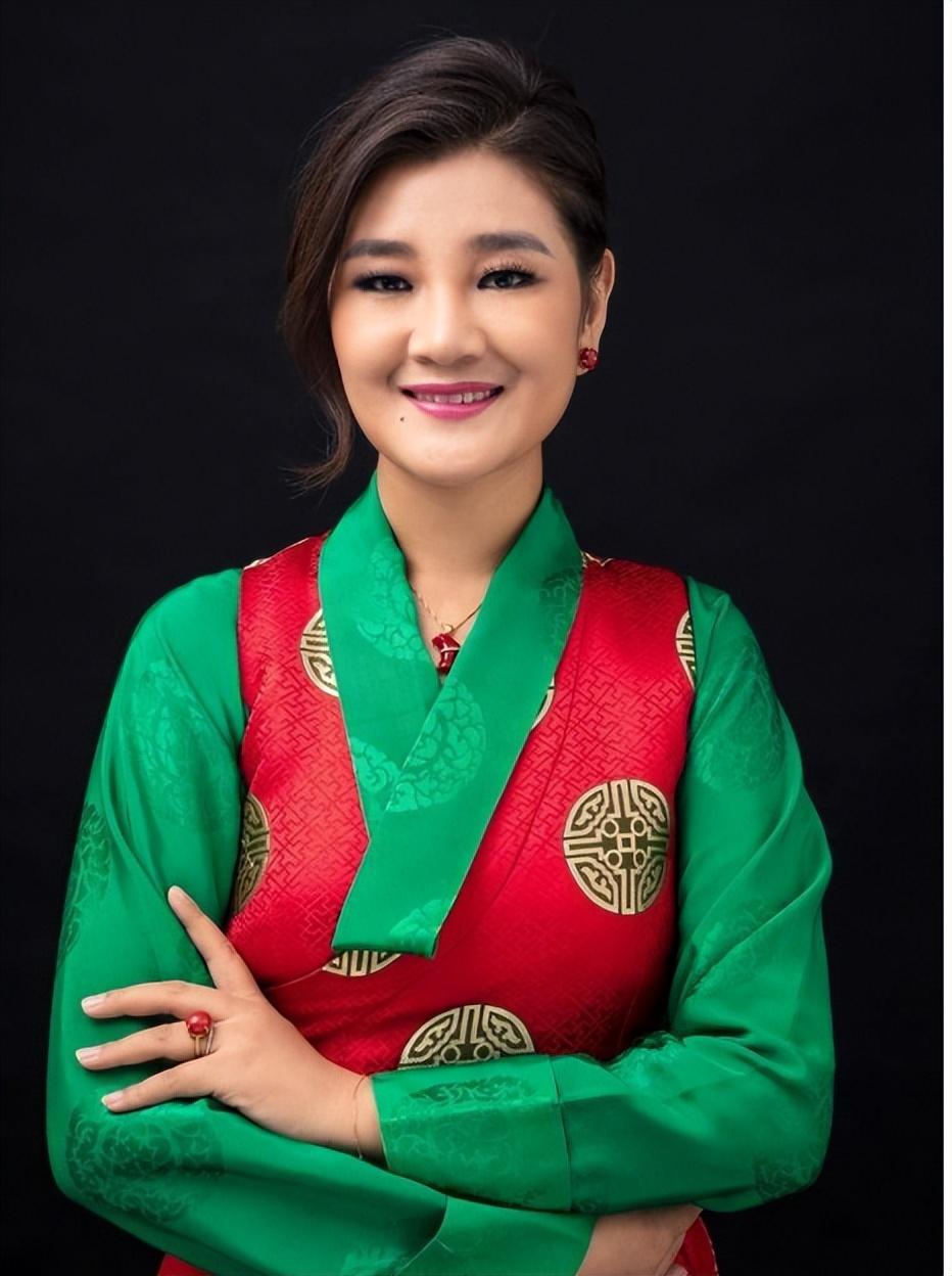 4年前,那个被刀郎告上法庭的降央卓玛,如今的现状令人唏嘘_汪峰_杨娜