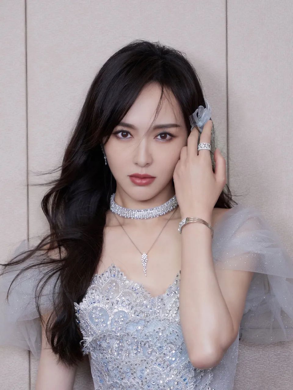 于适抢李云迪妻子?王俊凯经纪人恋爱实锤?_唐嫣_都灵_陈钰