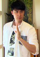 张亚鲁|演员刘书宏 扑浪国小美术老师 长相帅气,头脑也不错,但他跟