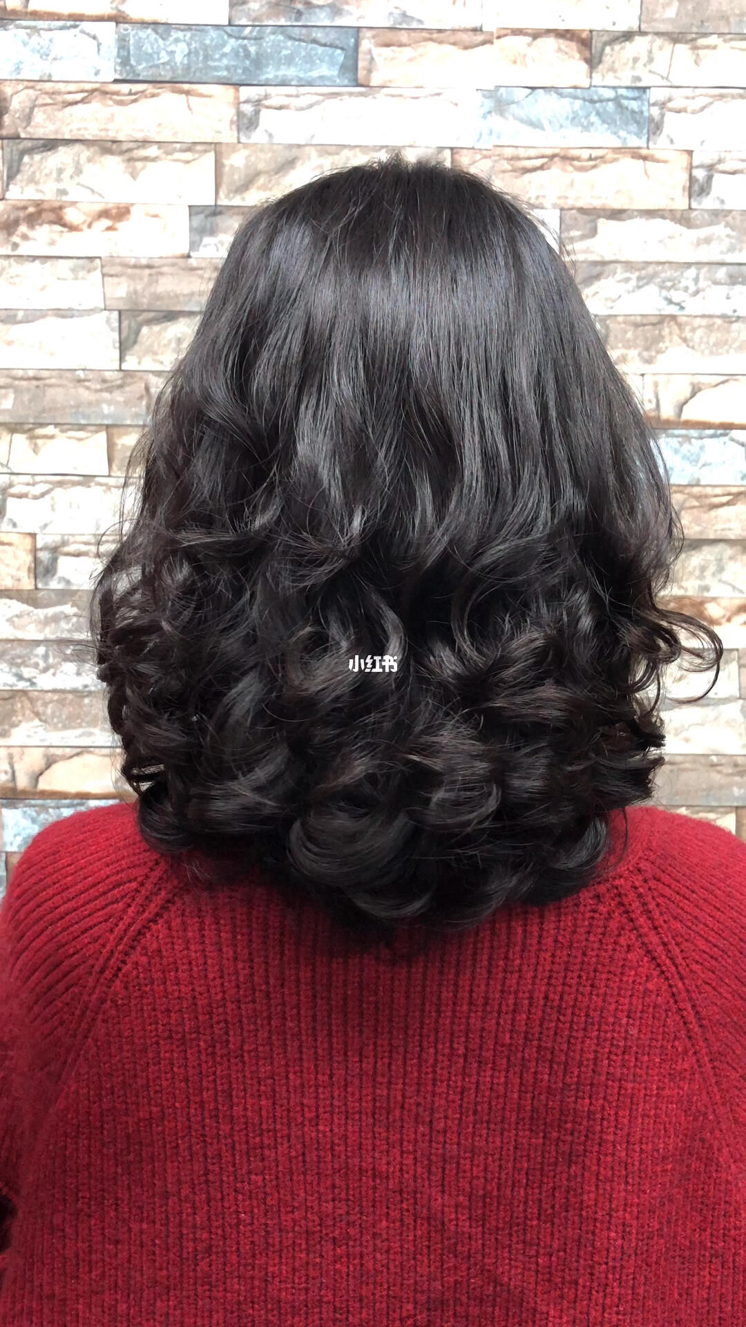 客人介绍来做的免打理烫发