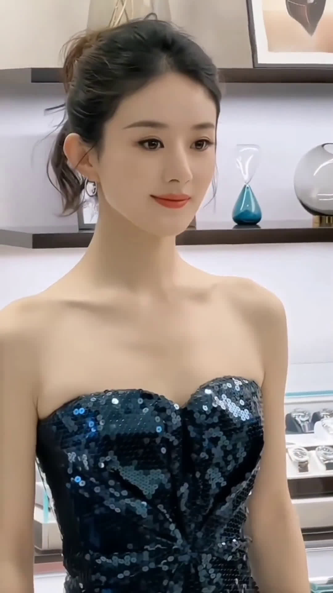 国民女神赵丽颖 这谁顶得住啊 这也太好看了 性感美女 极品身材