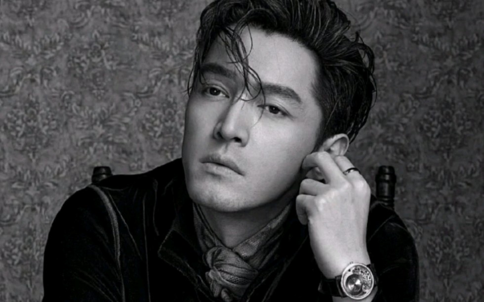 来一波胡歌黑白系风格大片,真帅