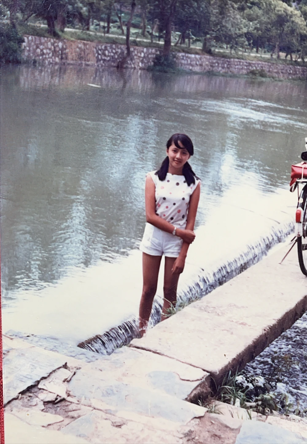 著名演员陆玲:长得漂亮演技好,为人低调,追求平淡真实的生活