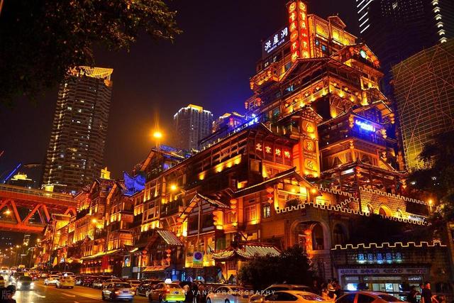 洪崖洞,为什么最后成为重庆第一网红景点?