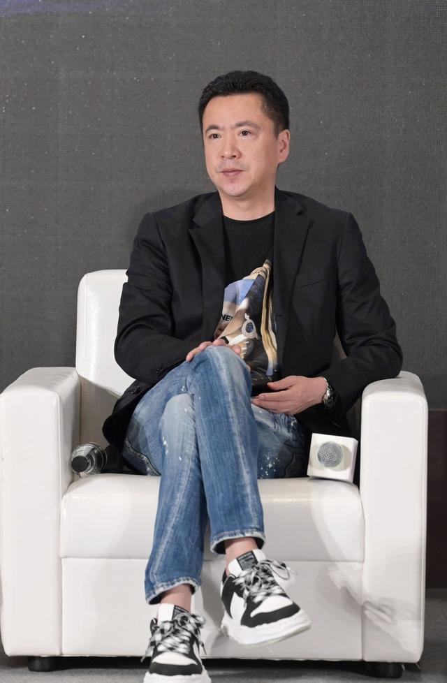 黄建新,王中磊,陈思诚等做客新浪潮论坛,论道类型电影迭代