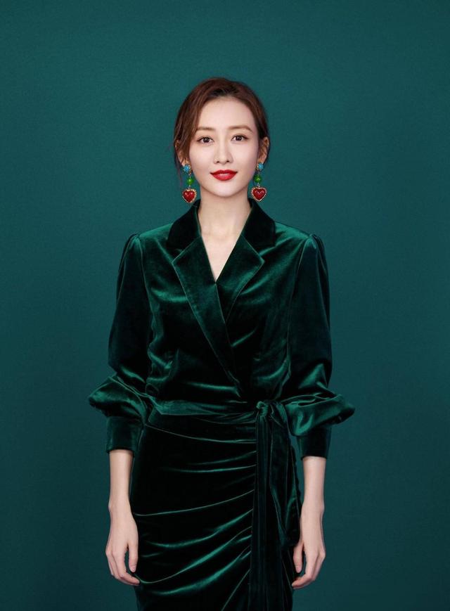 40岁王鸥再曝丑闻!三寸黄泥地"中现世报"轮番上演