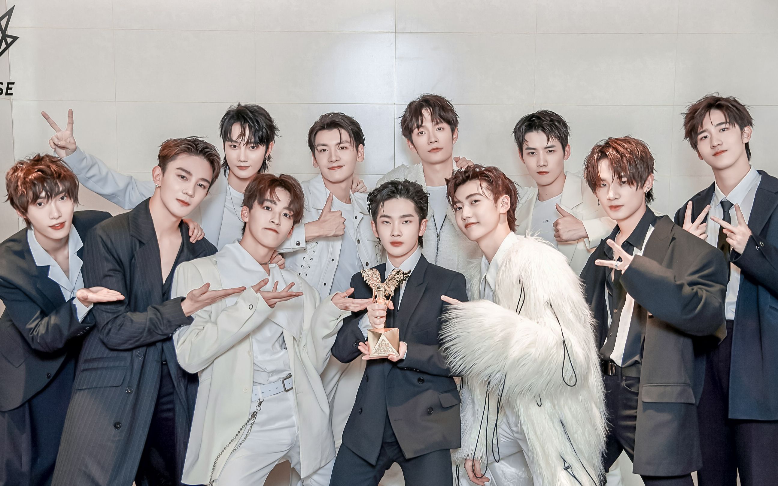 r1se蓄能季小团综高能混剪