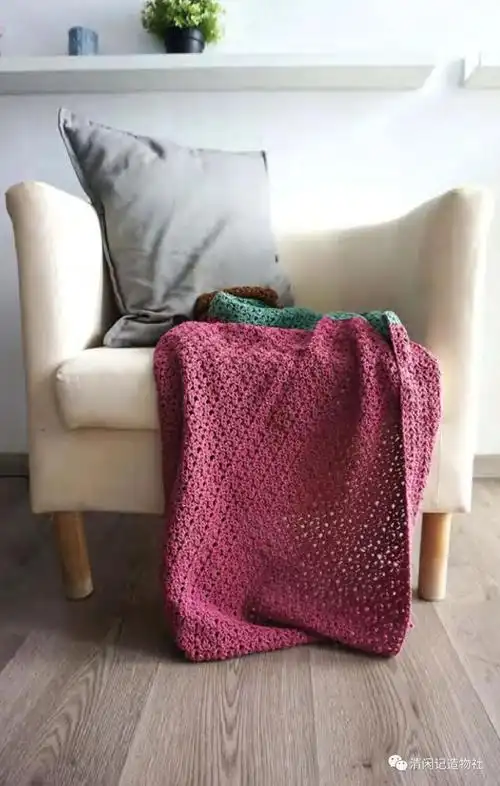 钩针图解丨针法简单,配色取胜!一款撞色风的编织毯子