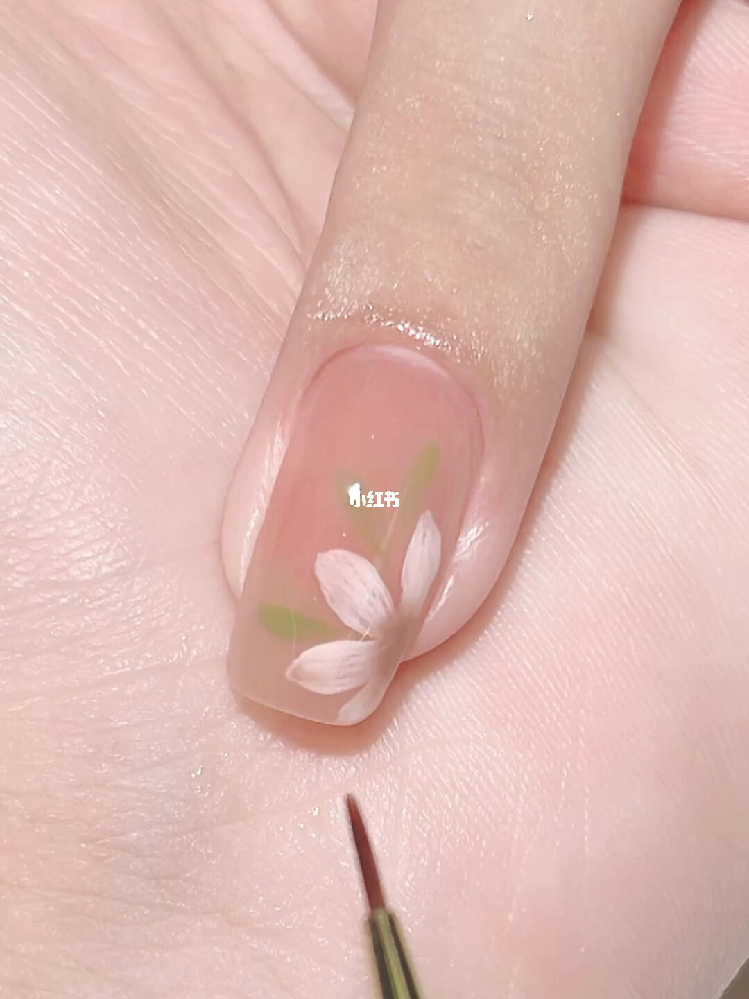 温柔显白长岛冰茶花美甲画法