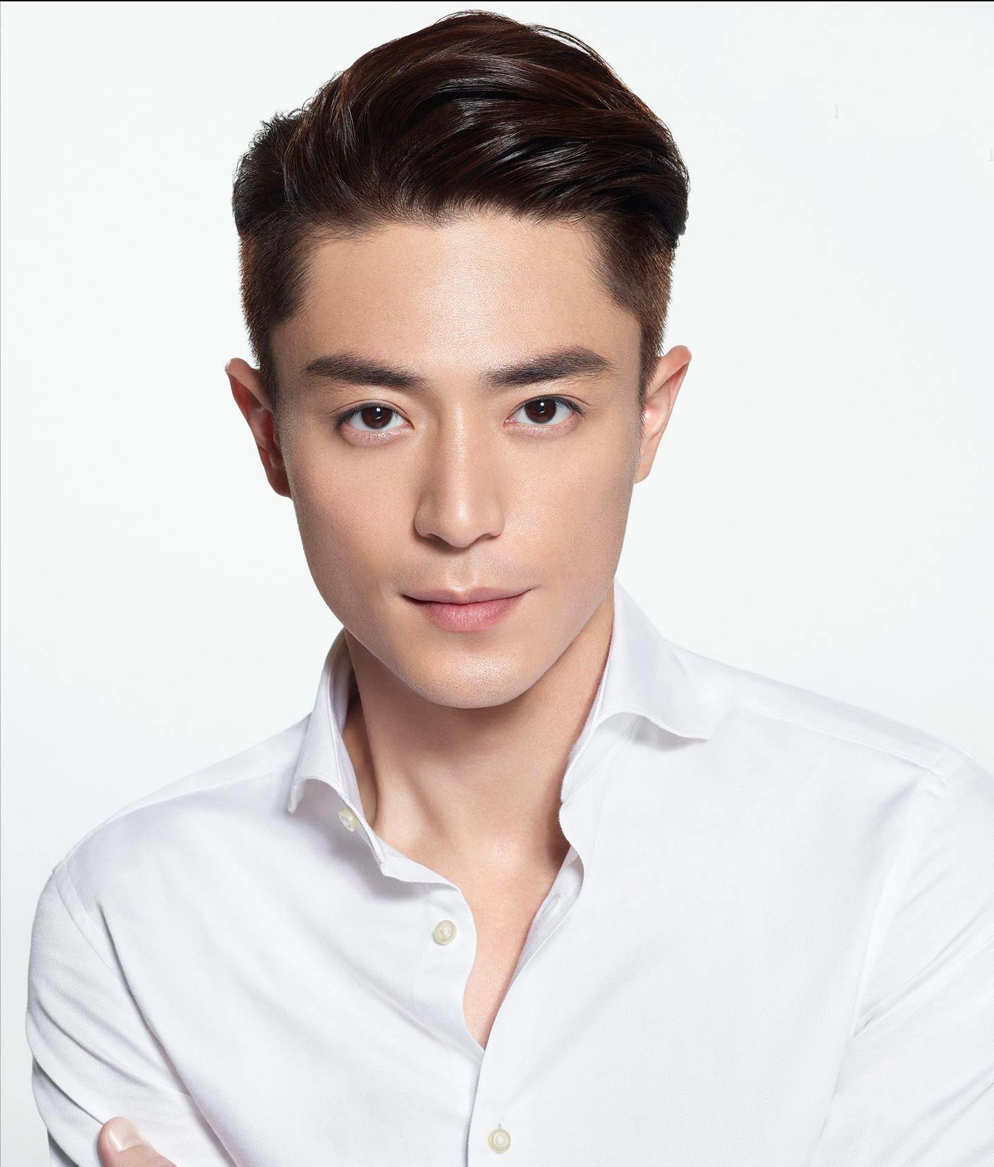 从影帝到几年无戏可拍,霍建华的"衰败"全"怨"这两个女人