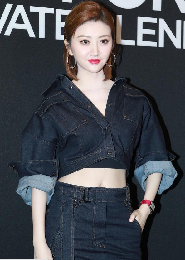 为辟谣怀孕景甜直接晒出了肚子