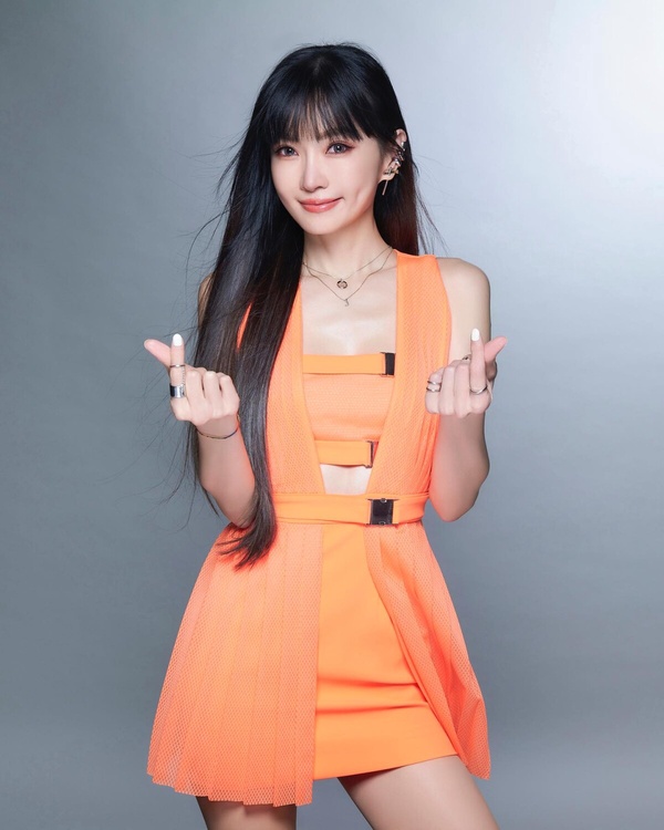 唐禹哲小孩11岁,华晨宇太震惊,《甄嬛传》她也当妈_微博_郑爽_陈坤