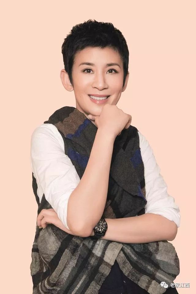 吴君如现场采访照吴君如眼中的他是全世界最浪漫的人,对,吴君如特别