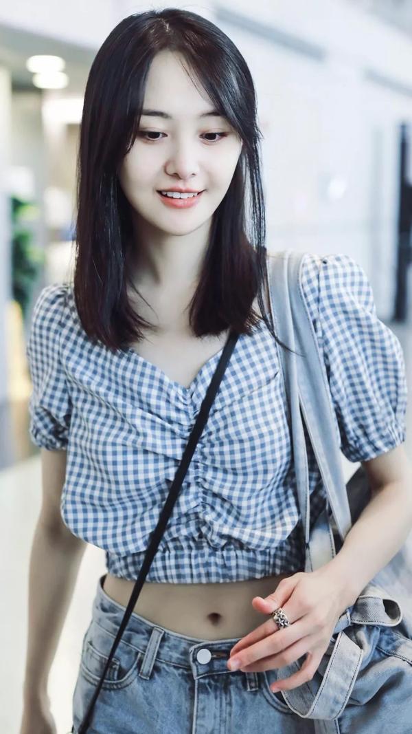 高清无水印壁纸—郑爽小仙女