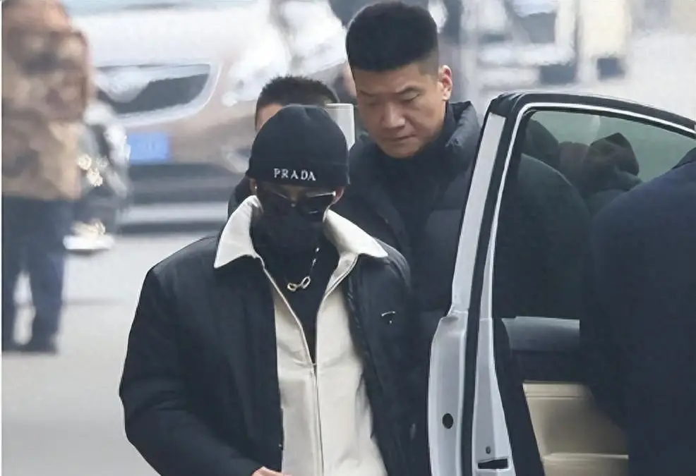 龙年央视春晚第四次联排檀健次张一一刘诗诗现身