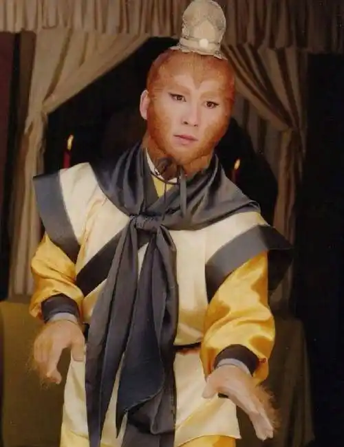 《西游记后传》的导演,也是孙悟空的扮演者曹荣曾在接受采访时表示