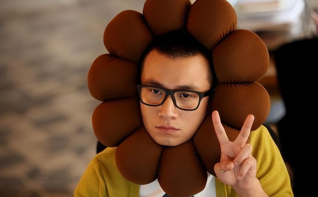 欢乐庆祝!马伊琍一家四口激动同框,女儿毕业瞬间感动万千!