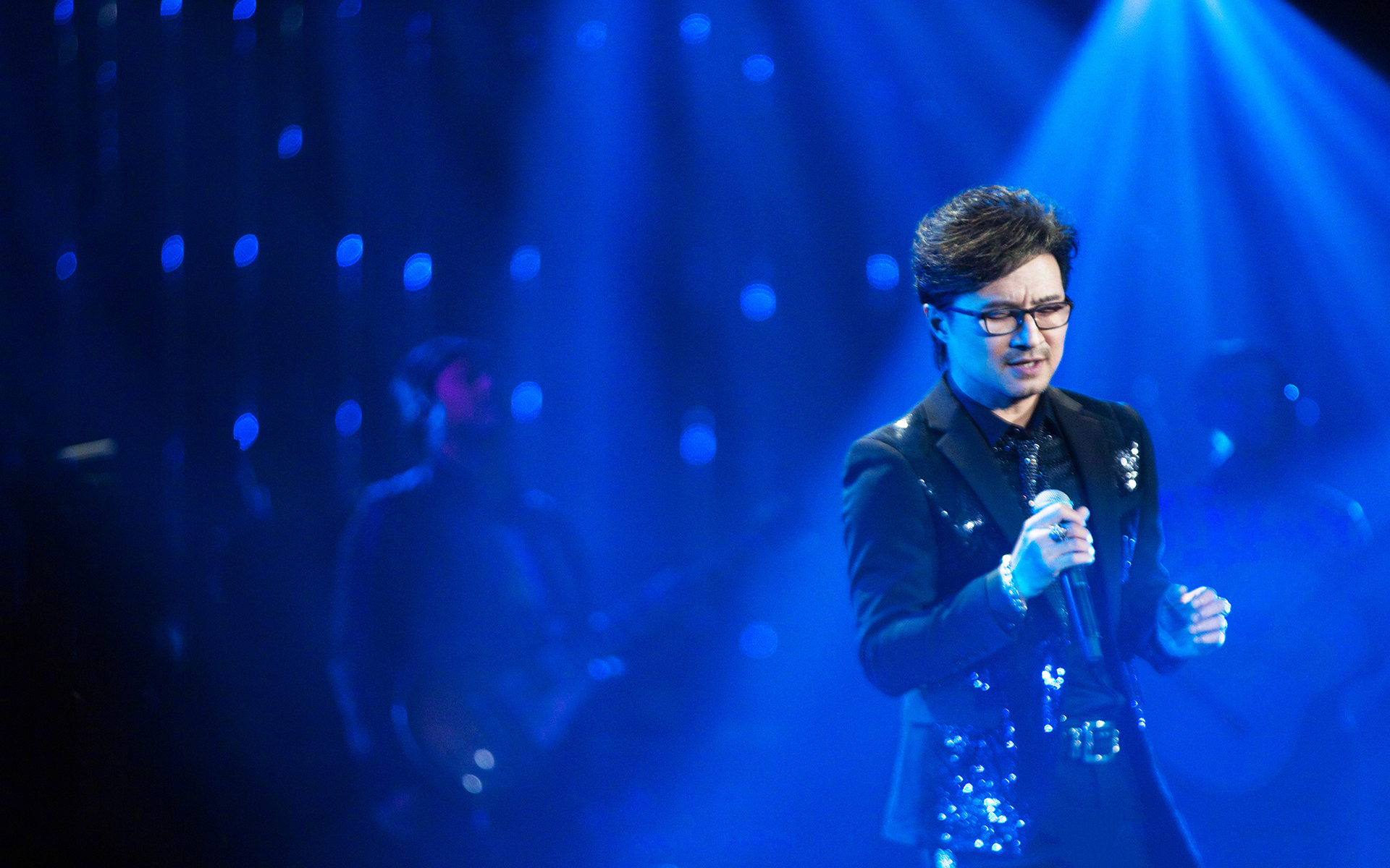 汪峰《歌手》第二季高清图片桌面壁纸