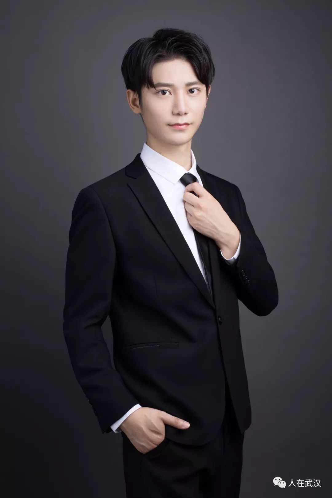 耗时60分钟让你在武汉拍一张精致的证件照