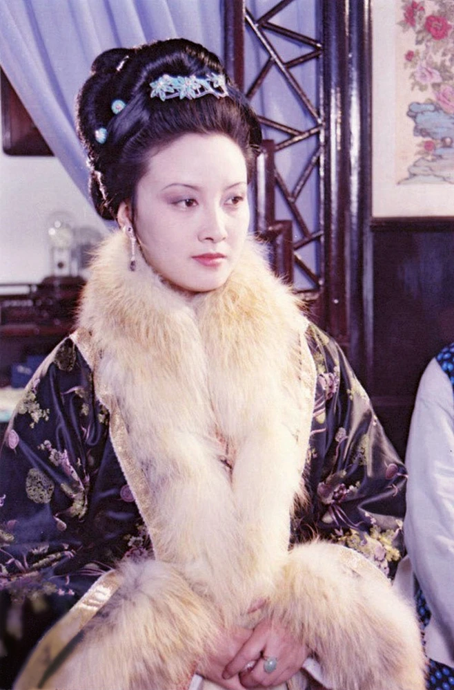 邓婕饰演王熙凤