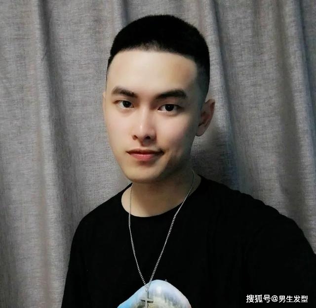 第2款:子弹头发型