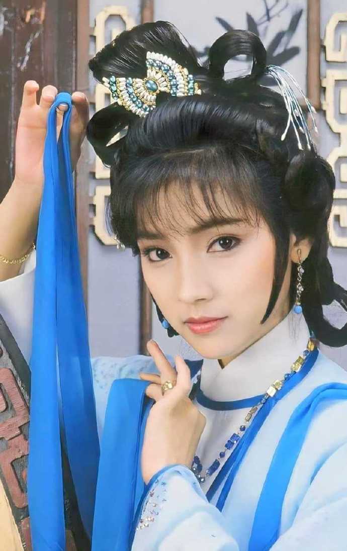 1986年,tvb电视剧《林冲》剧照,戚美珍饰李师师