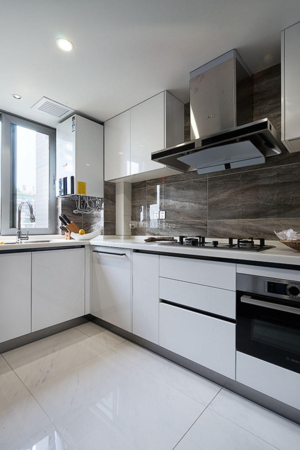 海上海90平现代风格厨房装修效果图