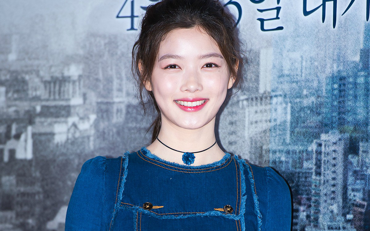 韩国美女金裕贞性感写真桌面壁纸