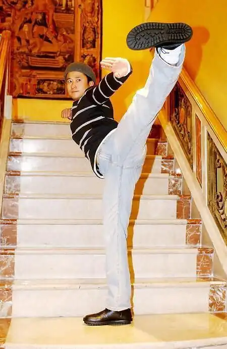 有人喜欢吴京的武打动作吗?安利一下他大开大合的.