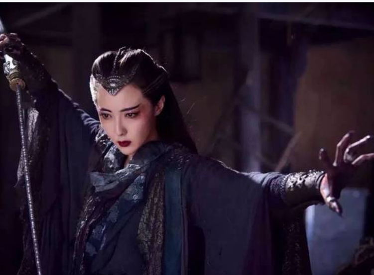 《射雕英雄传》最为她不值的女子梅超风:因爱错人而毁了一生