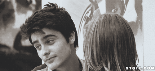 接吻亲亲呆萌幸福gif动图_动态图_表情包下载_soogif