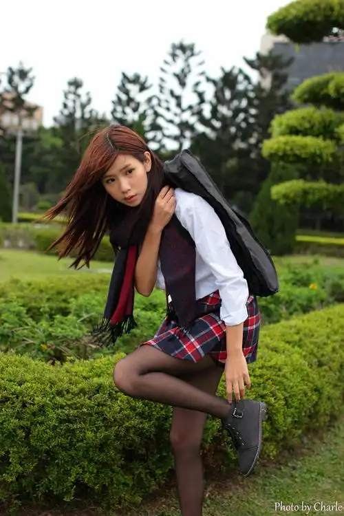 中国摇滚教父 崔健《光冻》2015[wav cue/百度]