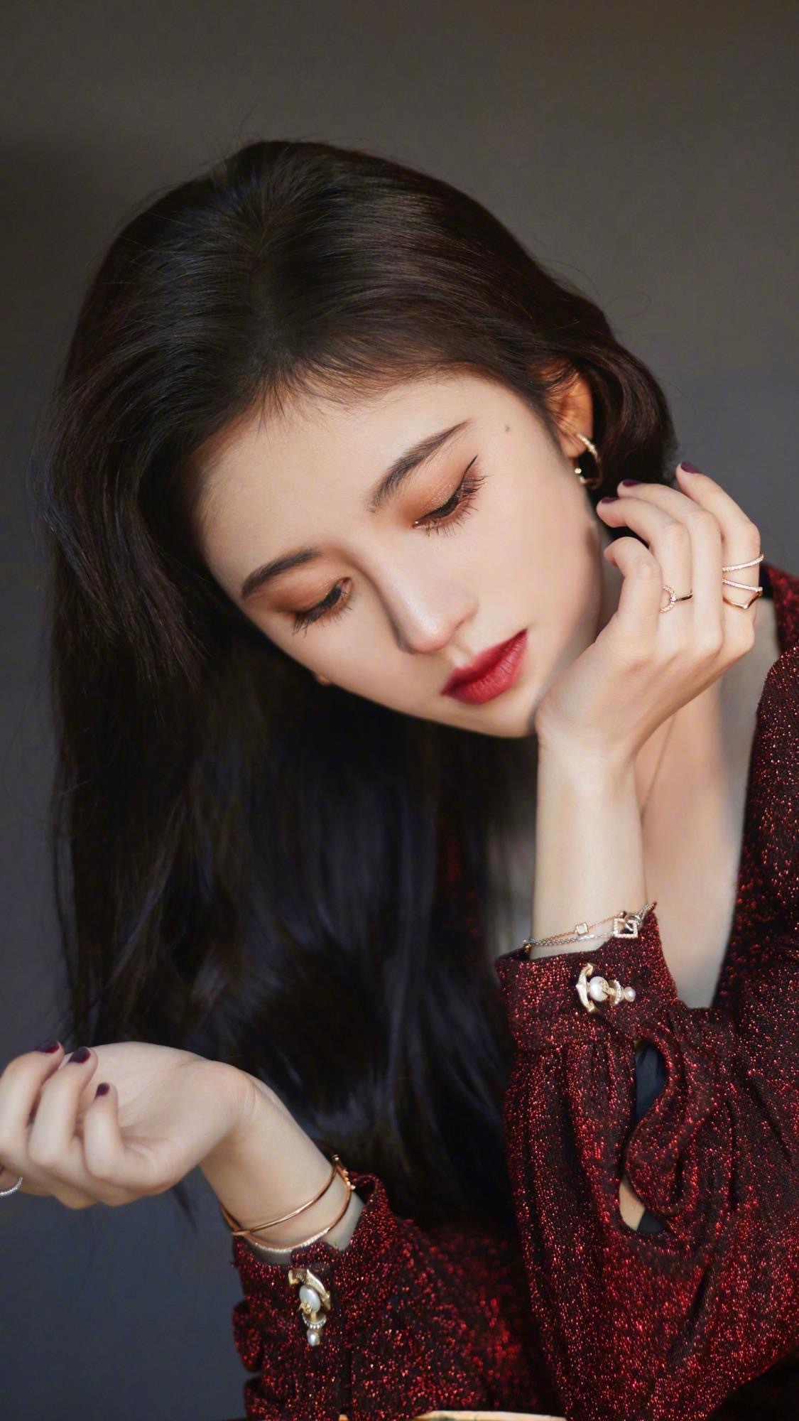 鞠婧祎复古潮流写真手机壁纸_明星_手机壁纸下载_美桌网