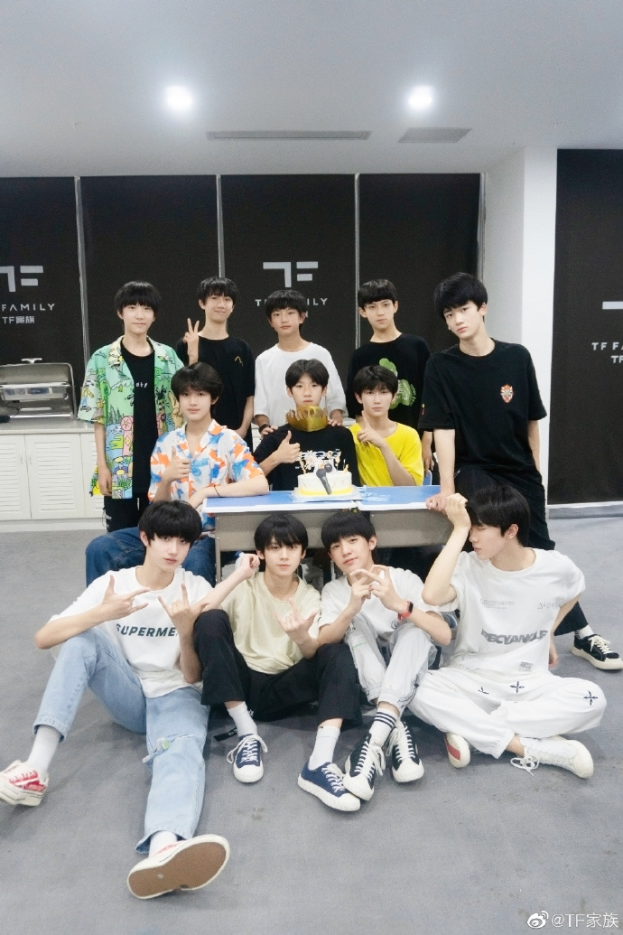 tf家族三代合照