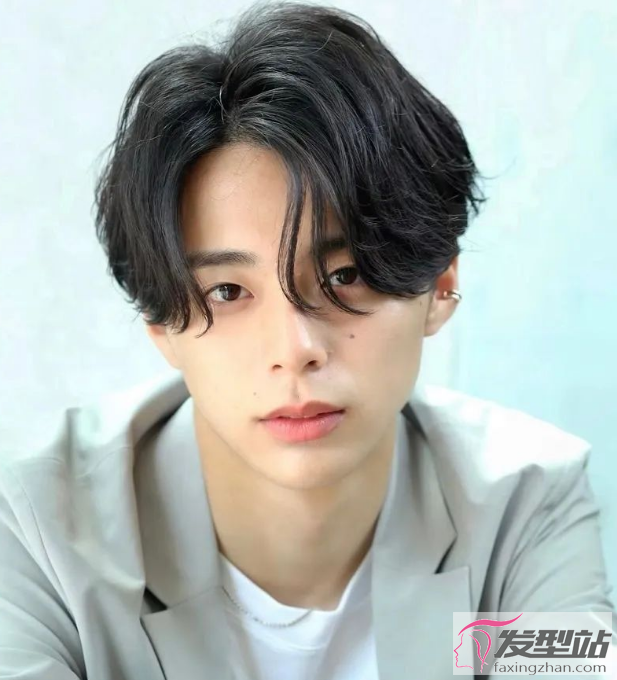 日系男生短发发型 清爽帅气又有型-时尚男发-发型站_最新流行发型设计