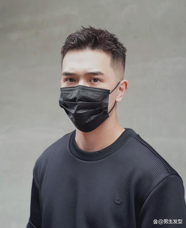 建议男生剪这3款"两边铲"发型,清爽干净,阳光帅气