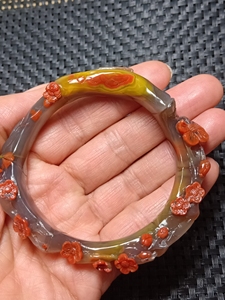 朝阳北票料,战国红手镯,57口径有喜欢的来结缘.