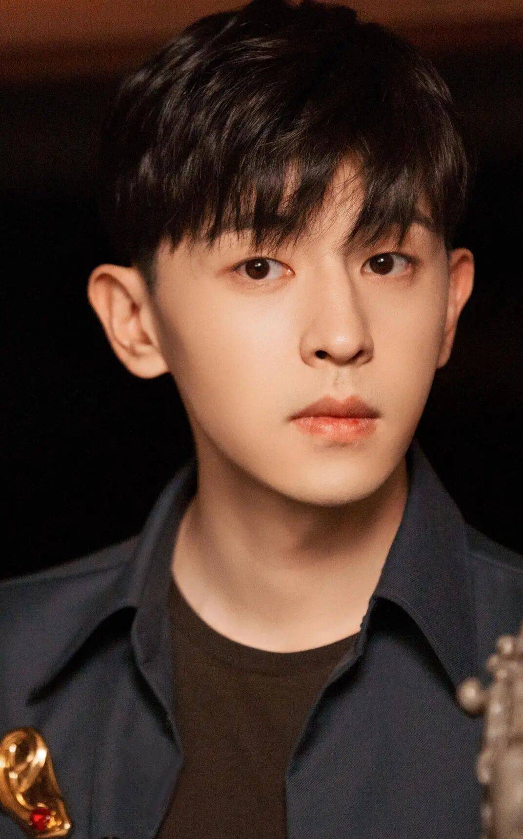 影视明星邓伦写真合集:阳光帅气,高颜值暖男!