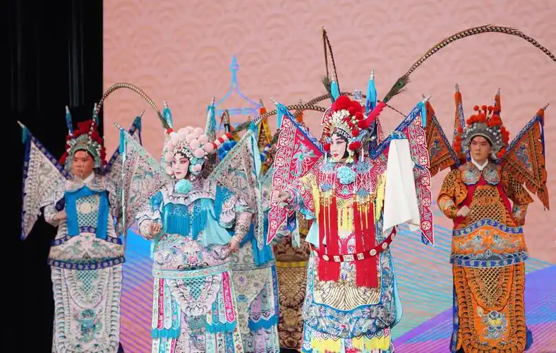 第六届中国戏曲文化周正式开幕梨园名家云集百花争艳