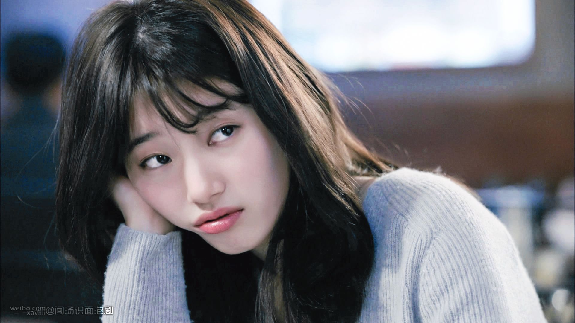 裴秀智《任意依恋》唯美剧照图片桌面壁纸