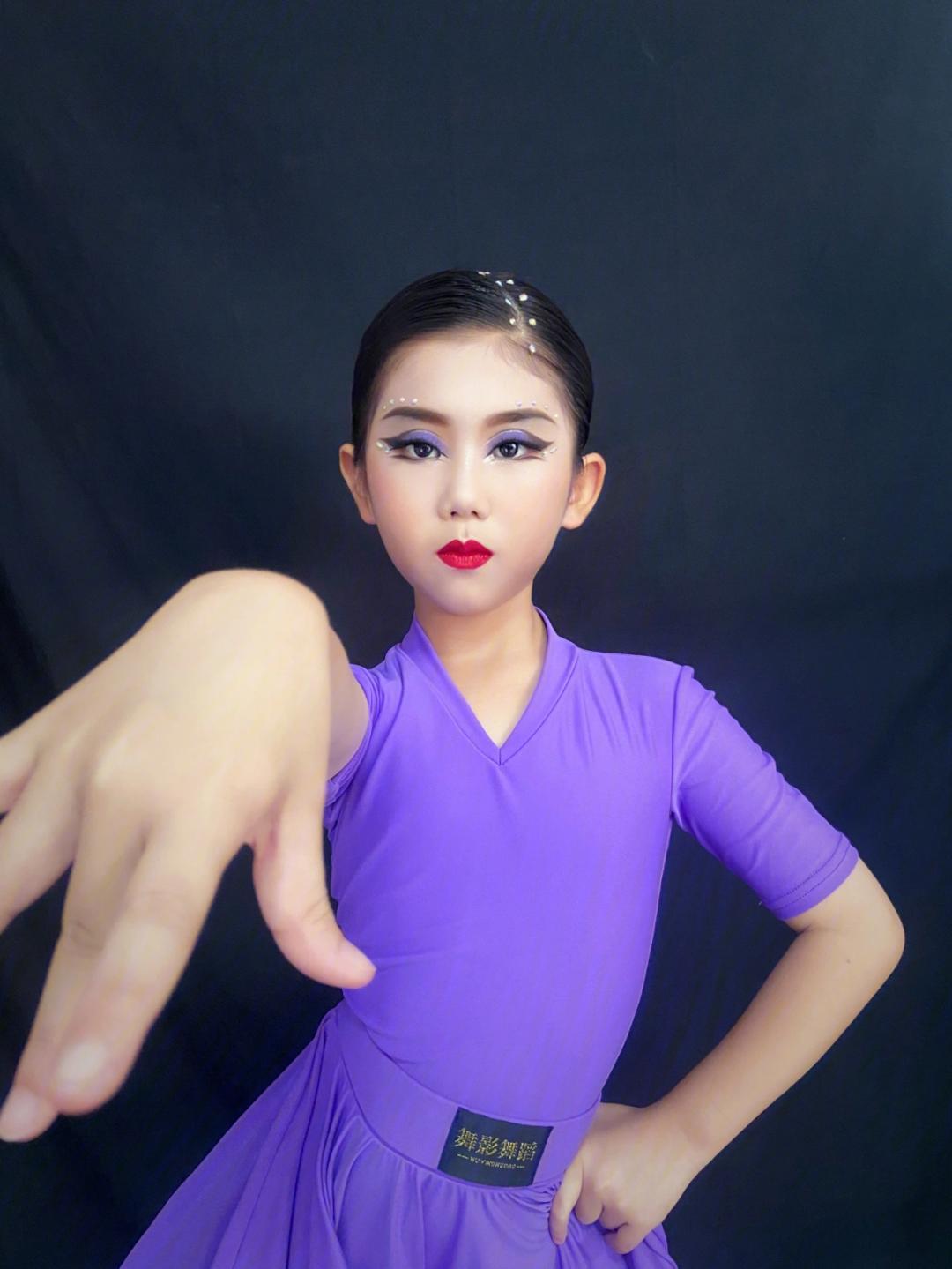 拉丁舞妆容的重要性,四个方面解析!