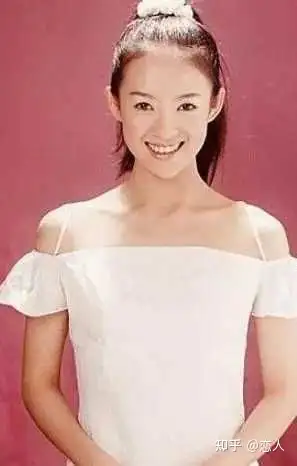 2004年陈婷深夜查岗在张艺谋房间发现章子怡怒扇他两耳光