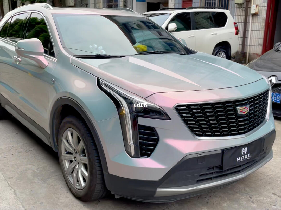 凯迪拉克装貼moku极光火山灰依然是那个流行的色彩#汽车改色  #玩转