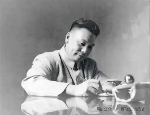 1984年,黑帮的一次暗杀行动终结蒋家政权,蒋经国:蒋家不再继任