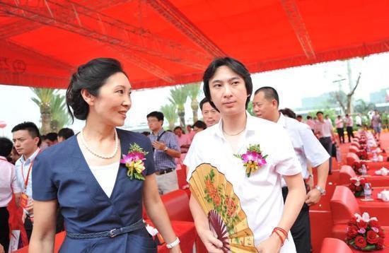 老公"王思聪浪荡情史,和他用金钱征服的15个女人_任王颖_张倩_初恋