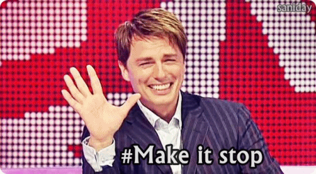 老外西装挥手大笑gif动图_动态图_表情包下载_soogif