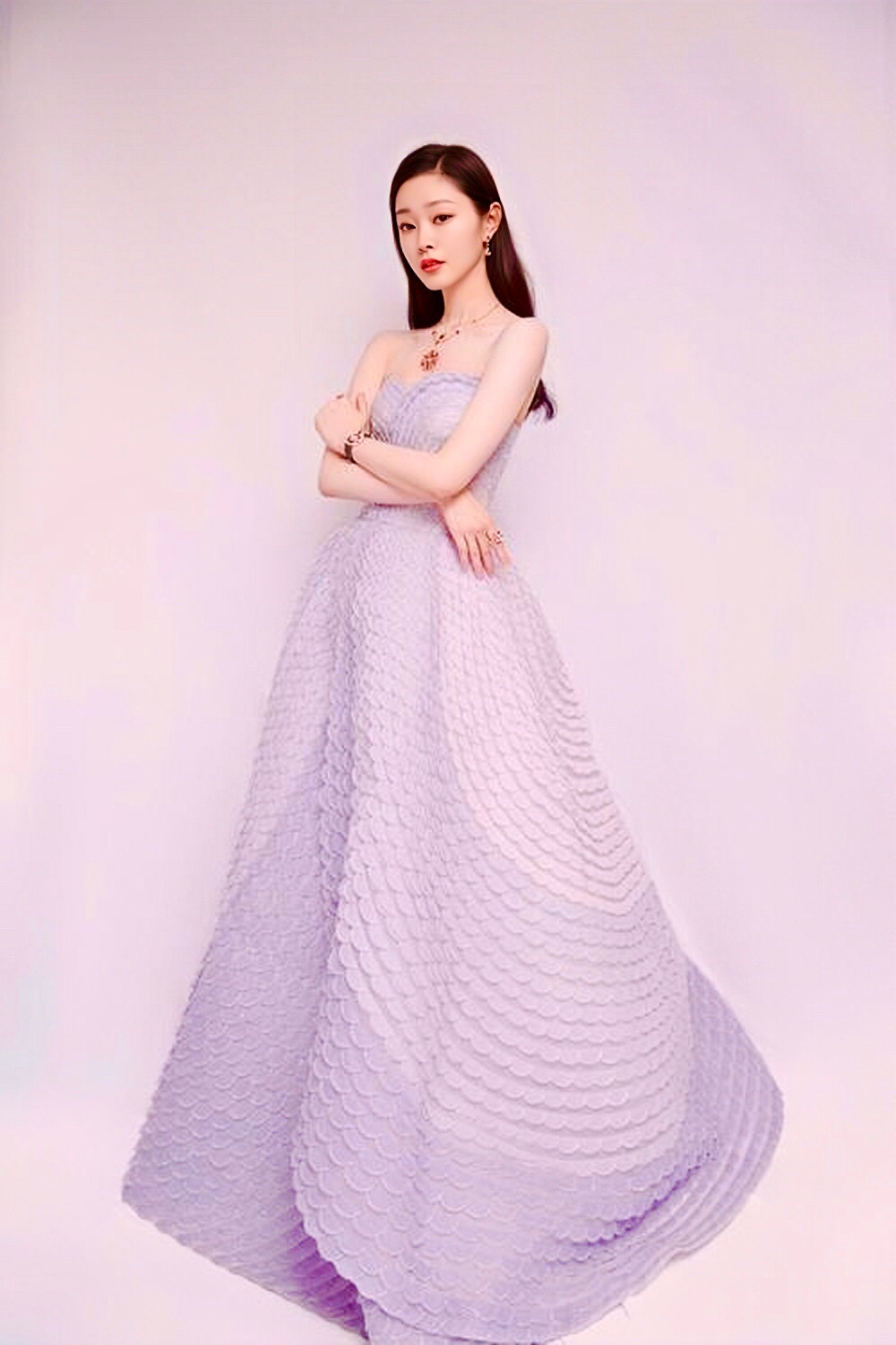 宋轶也大方地说出了自己的体重,88斤的体重就是那种看着挺瘦身上有肉