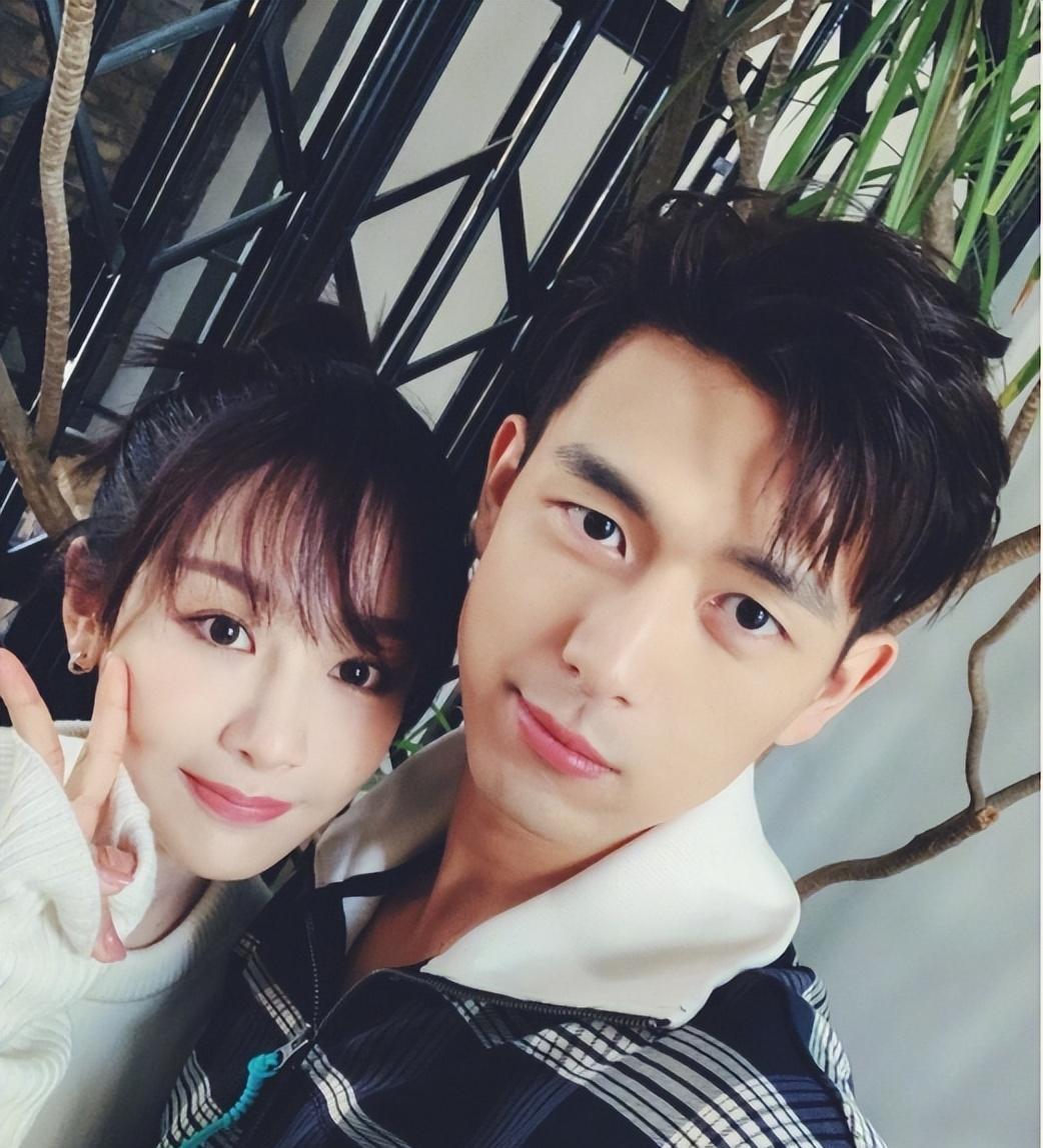 杨紫31岁生日晒美照,李现,刘涛等明星送祝福,长相思新造型发布_微博