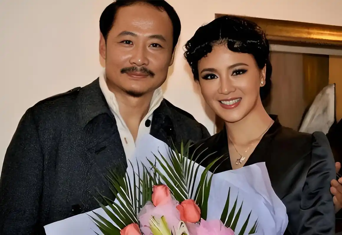 奚美娟和周野芒一年前离婚,现在周野芒又娶了王之夏!